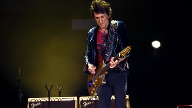 Le guitariste des Rolling Stones Ronnie Wiid a révélé avoir été atteint d'un cancer du poumon.