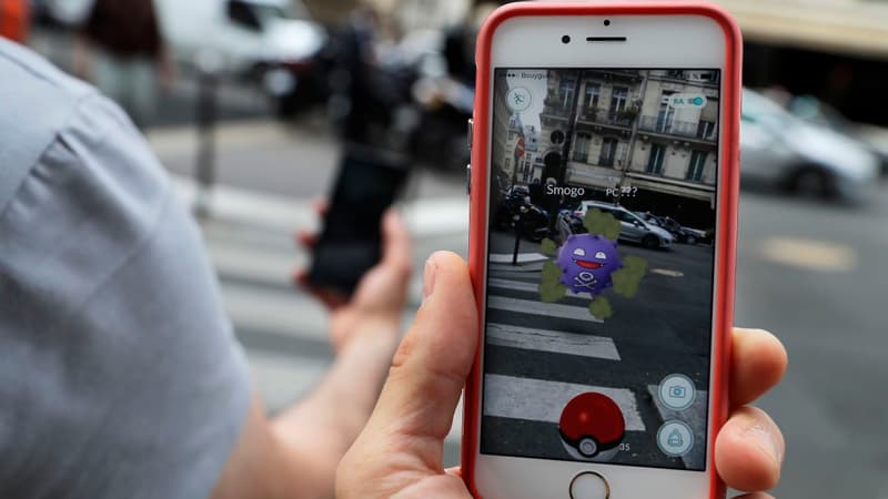 Pokémon Go dans les rues de Paris