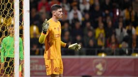 Ewen JAOUEN, le gardien du Rodez AF, face au Paris FC, le 21 mai 2024.