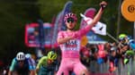Tadej Pogacar sur la 8e étape du Giro le 11 mai 2024