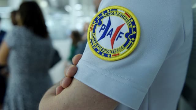 La police aux frontières, et la gendarmerie des transports aériens, sont particulièrement vigilants quant aux vols privés.