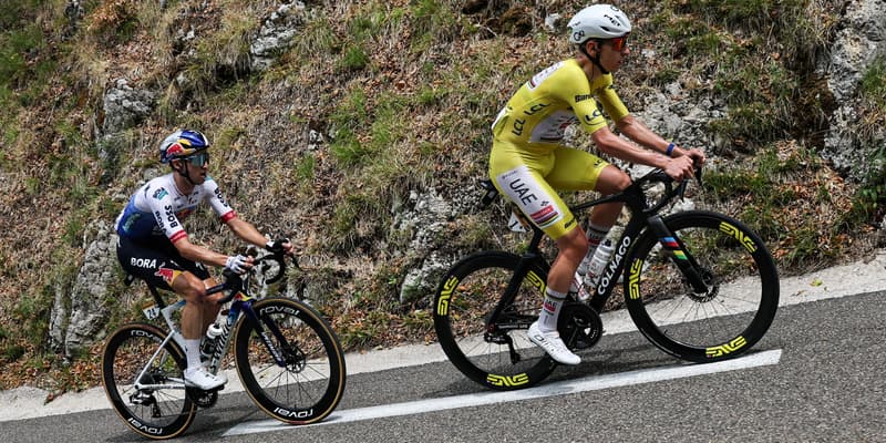 13.5km - Schmid toujours seul en tête