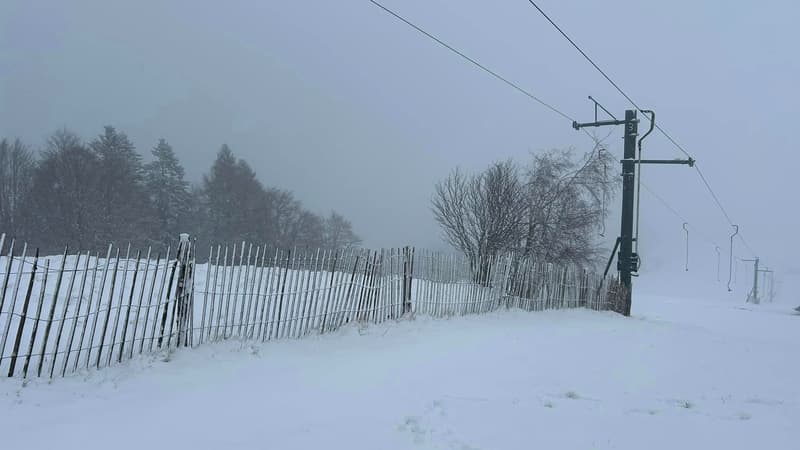 Alsace: les images du Grand Ballon recouvert d'un manteau blanc après les dernières chutes de neige