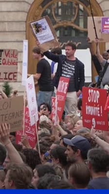 Mort de Lyhanna: des milliers de personnes manifestent devant le ministère de la Justice