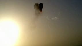La montgolfière pendant l'explosion, filmée par un passager d'une autre nacelle.