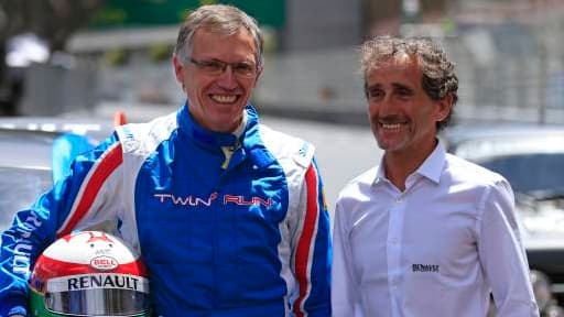 Carlos Tavares (à gauche) aux côtés d'Alain Prost (à droite), en marge du Grand Prix de Monaco de mai dernier.