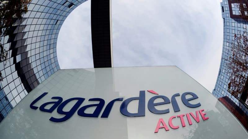 Arnaud Lagardère veut rester maître de ses radios, malgré l'OPA de Vivendi