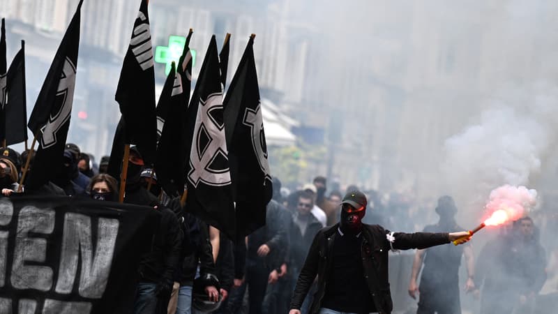 La manifestation du "comité du 9-mai" à Paris le samedi 6 mai 2023 en hommage à Sébastien Deyzieu, militant d'extrême droite mort le 9 mai 1994.