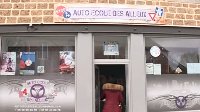 Cette auto-école bretonne reçoit de nombreux candidats au permis en provenance de Paris.