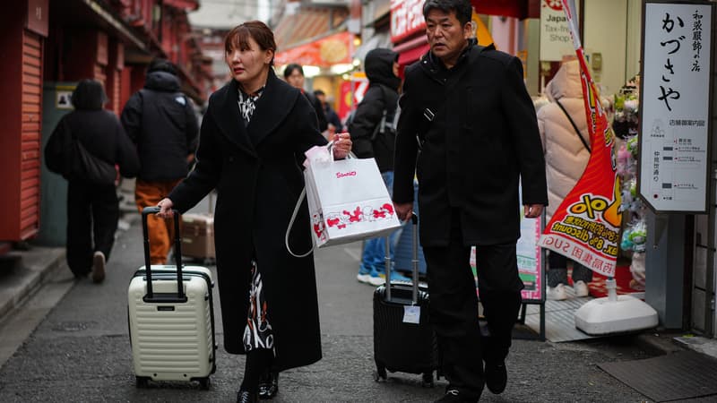 Les déclarations de Sanae Takaichi sur Taïwan crispent les visiteurs chinois au Japon: leur nombre a chuté de 45% sur un an en février malgré le Nouvel An lunaire