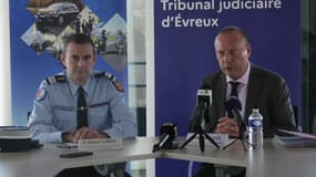 Le procureur de la République d'Evreux, Rémi Coutin, a tenu une conférence de presse ce mardi 26 septembre sur l'enquête concernant la fillette de trois ans battue à mort dans l'Eure. 