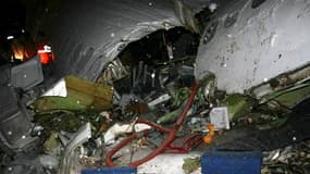 Au moins 77 des 106 occupants d'un Boeing 727 de la compagnie Iran Air ont été tués dans l'accident de l'appareil, dimanche, dans le nord-ouest de l'Iran. L'épave de cet avion qui tentait de se poser par mauvais temps s'est brisée en touchant le sol. /Pho
