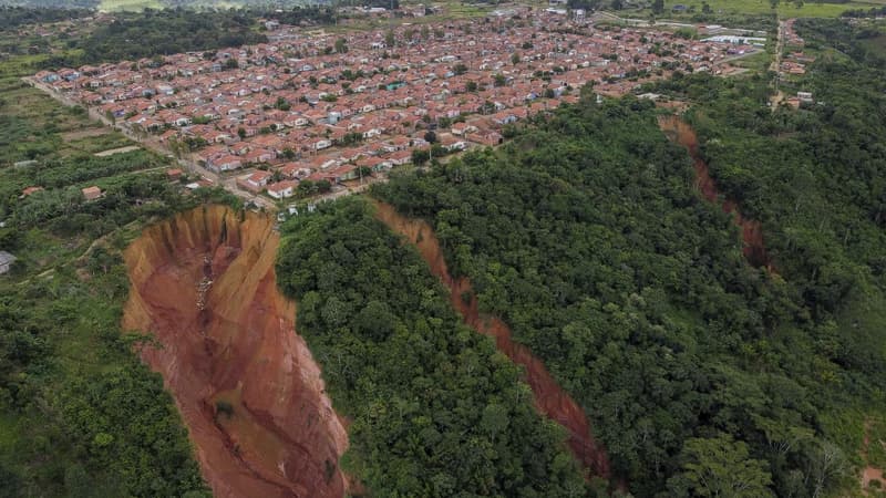 Une ville brésilienne déclare l'état d'urgence après l'apparition d'énormes gouffres qui menacent les habitations