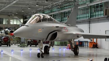 Le contrat pour la commande 24 Rafale sera signé en grande pompe lundi 4 mai 2015, au Qatar en présence de François Hollande.