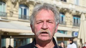 L'ancien candidat à la présidentielle José Bové à son arrivée pour un meeting d'Europe Écologie les Verts le 10 février 2022 à Montpellier 