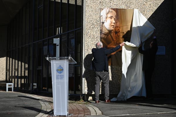 La photo d'une oeuvre, réalisée par une victime de l'Église catholique, dévoilée à Lourdes le 6 novembre 2021