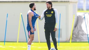 Ryan Cherki et Fabio Grosso à l'entraînement de l'OL, en septembre 2023