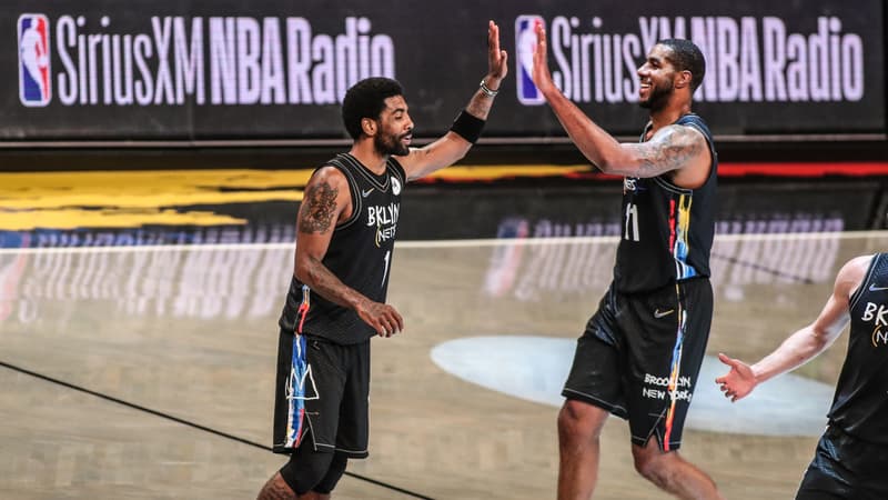 LaMarcus Aldridge, Kyrie Irving