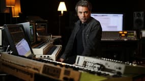 Jean Michel Jarre dans son studio, le 30 septembre 2015