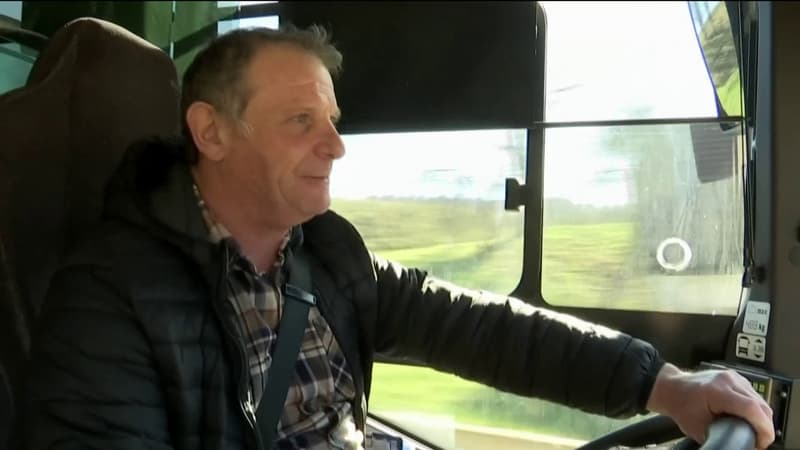 Face à la pénurie de chauffeurs de bus, un maire de Moselle conduit des cars scolaires