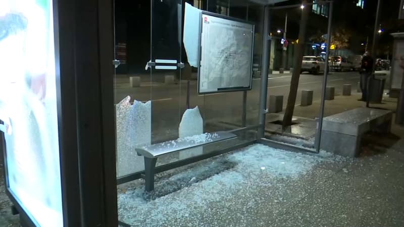 Un abribus saccagé à Lyon après des affrontements dans le quartier de la Duchère entre une trentaine de jeunes et des policiers