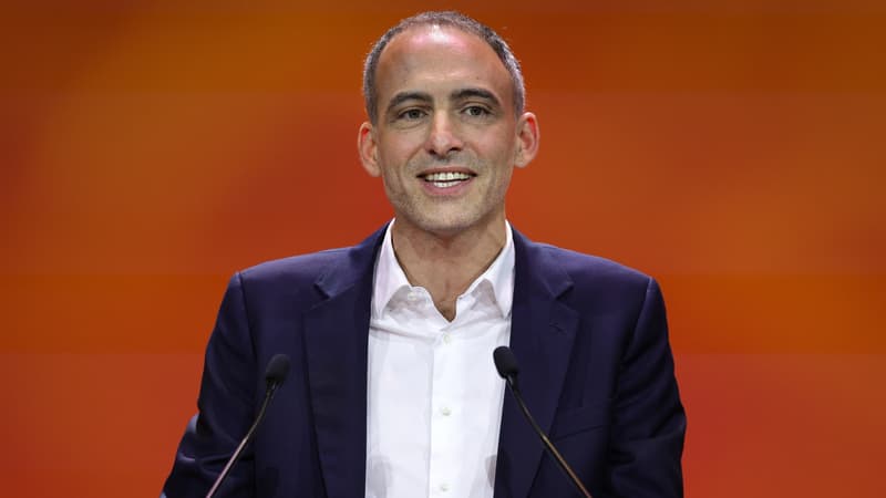 Le candidat du Parti socialiste et leader de Place publique aux élections européennes, Raphaël Glucksmann, le 24 mars 2023 à Tournefeuille en Haute-Garonne