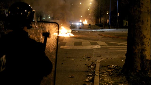 L'accident en 2007 avait embrasé la ville trois jours durant. Des échauffourées avaient éclatées entre jeunes et forces de l'ordre. Environ 70 policiers avaient été blessés.