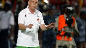 Le sélectionneur de l'Algérie est à la recherche de joueurs en vue de la Coupe du monde.