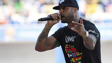 Le rappeur Booba, à Libreville, au Gabon, en janvier 2017.